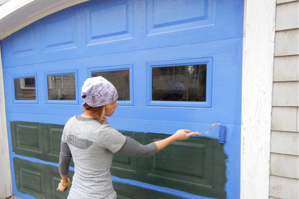 What s the Best Paint for Garage Doors