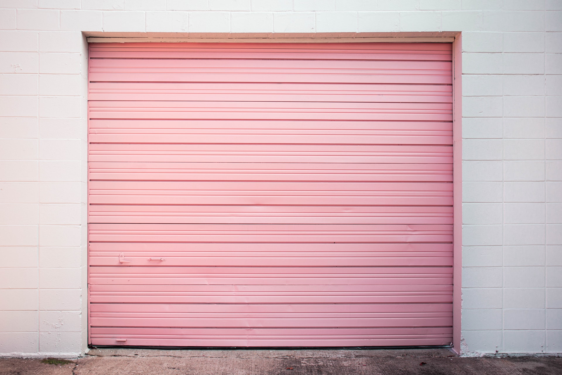 jarrod-reed-kkF8FRnpDVA-unsplash Repair Or Replace: The 5 Most-Common Garage Door Problems