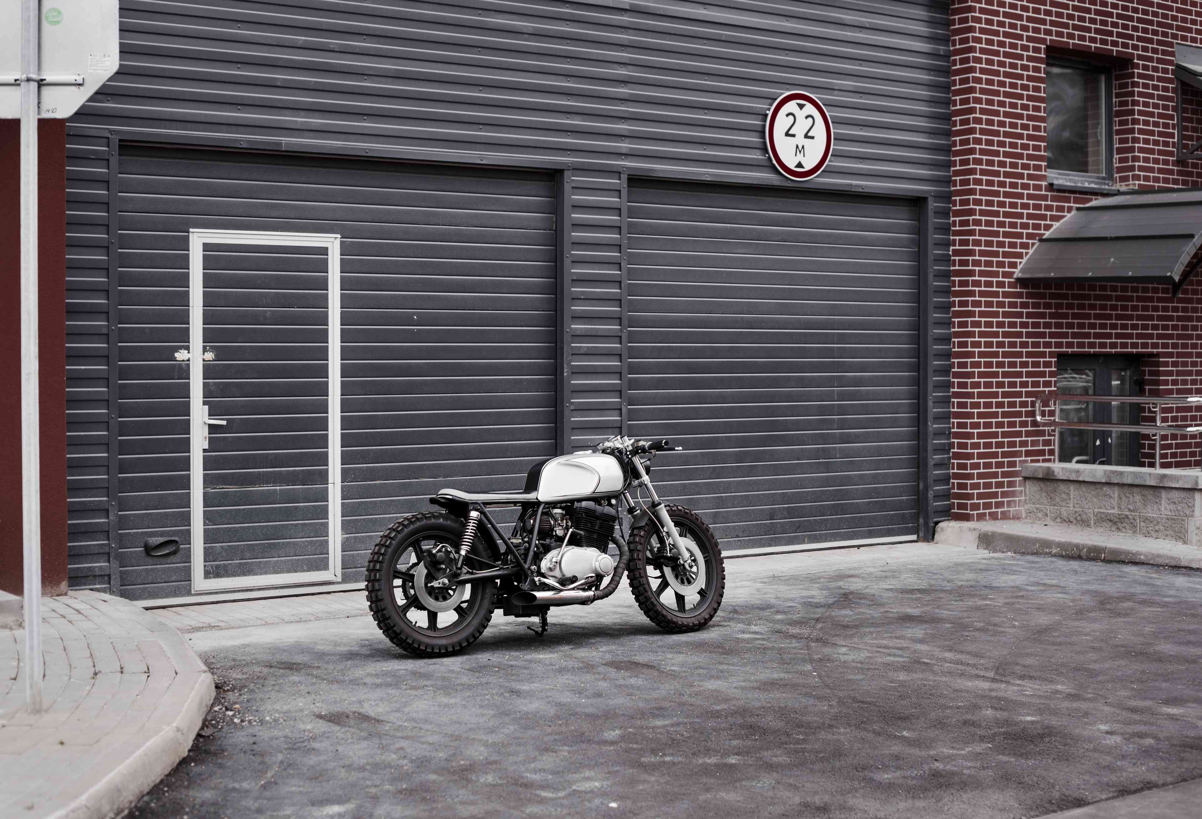 Garage Door Repair: Find out Why You Should Oil Your Garage Door image garage door repair